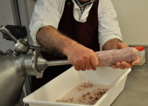 Budelli naturali collati e salati per salumi